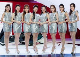 dong-phuc-pg-chuyen-nghiep-1