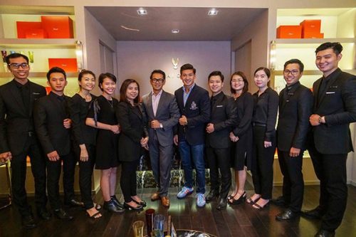 May đồng phục vest cuối năm